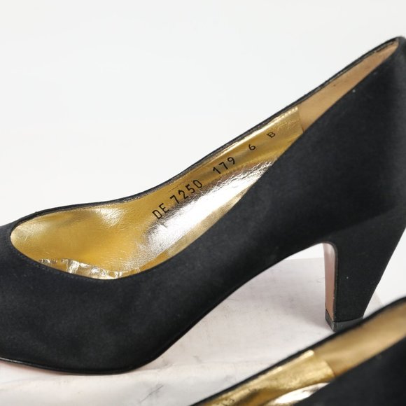 New Vintage Salvatore Ferragamo Pumps Heels Italy Women's 6 Black Dress Formal - Picture 12 of 16